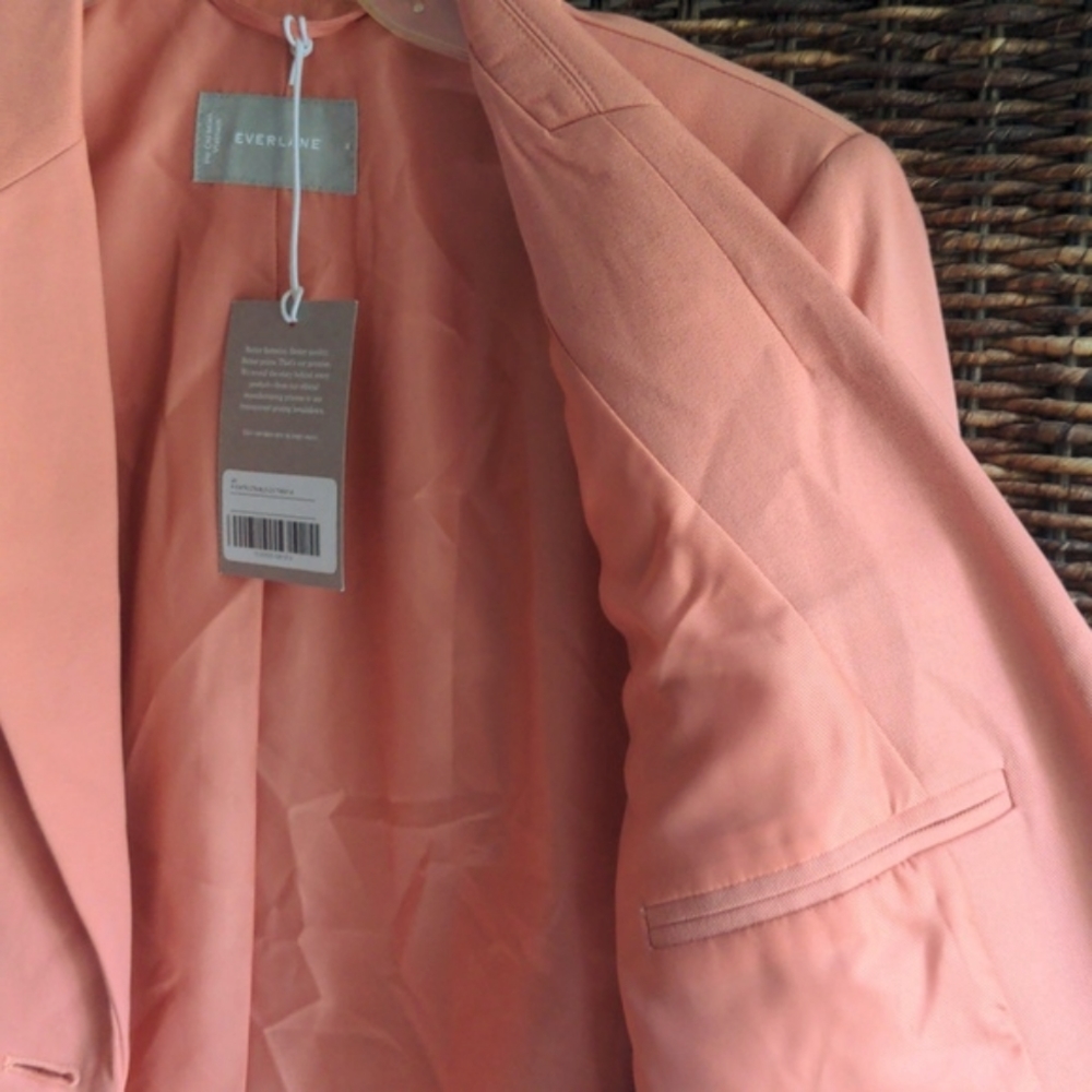 EVERLANE The TENCEL™ Oversized Blazer - Picture 12 of 13